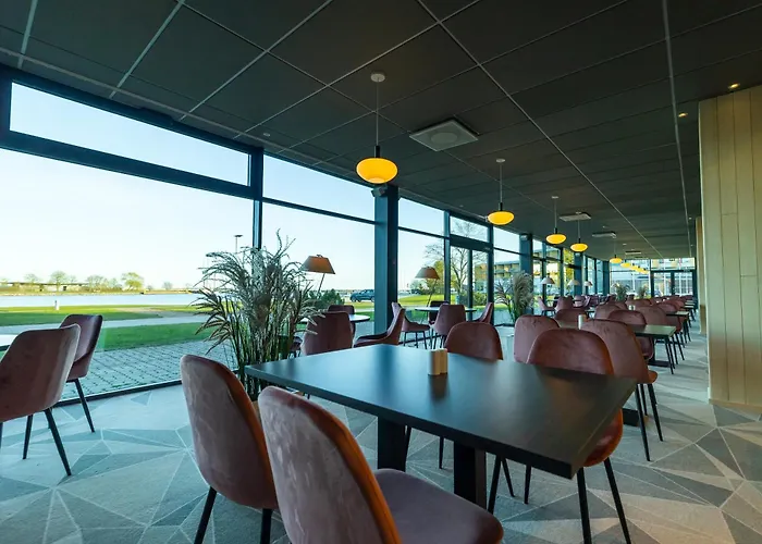 Ö Seaside Suites